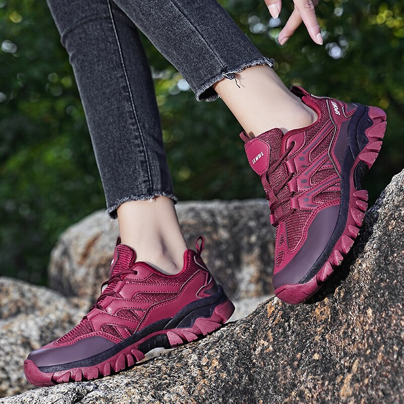 Outdoor Hiking Shoes Women Professional Girls Sport Hiking Walking Sneakers Non Slip Camping Trekking Women Climbing Sneakers